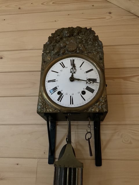 Comtoise klok, Bretons