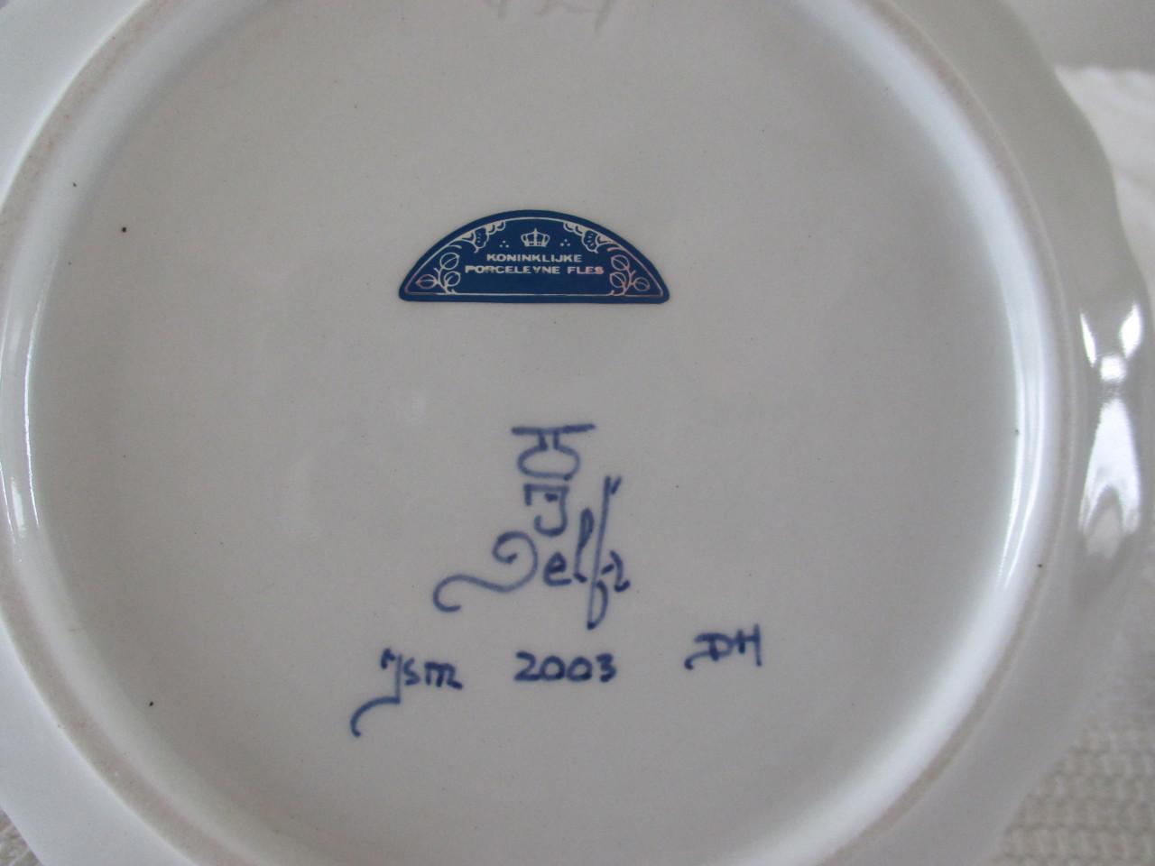 3 zeer Mooie bij elkaar passende Delftsblauwe bordjes ( Porcelyne fles )