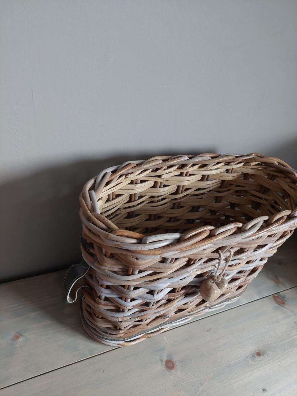 2 mooie rotan manden in zeer goede staat
