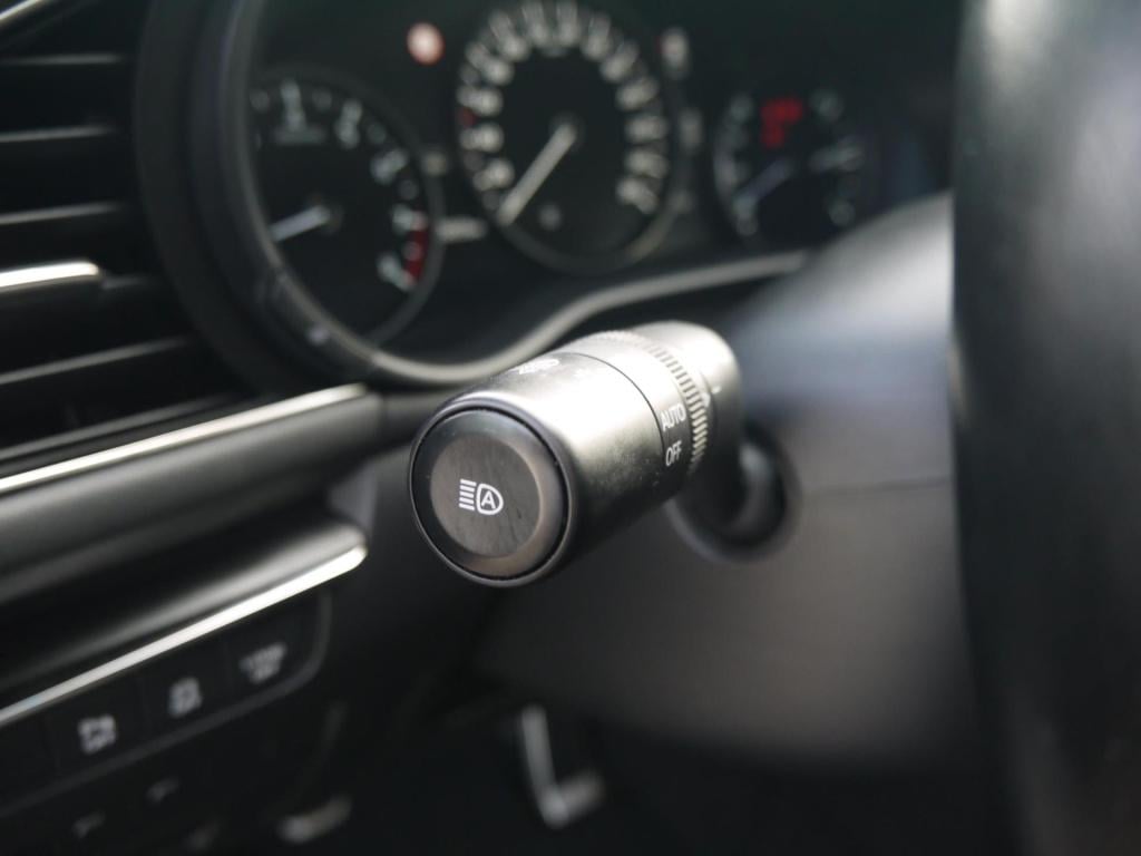 Mazda 3 2.0 e-skyactiv-x m hybrid 180 comfort met bose& leer|rijklaar