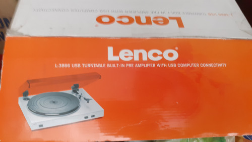Platenspeler LENCO / met USB / & losse stof-kap DUAL