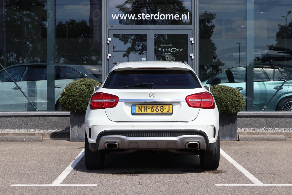 Mercedes-Benz Gla-klasse 200 ambition amg 157 pk i automaat i stoelverwarmi