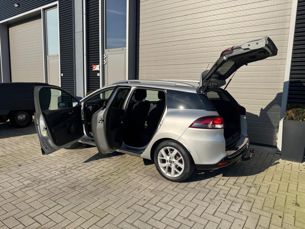 Renault Clio estate 0.9 tce limited