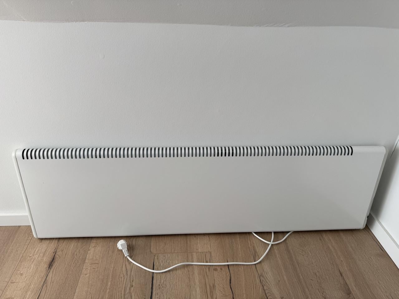 2x Roundline E851184 type RF151442S - 1500W kachel