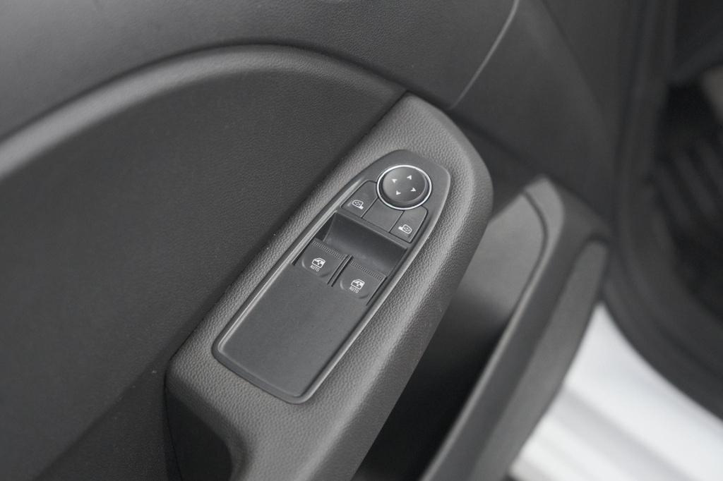 Renault Clio tce 90 equilibre | parkeersensoren | apple carplay | cruise co