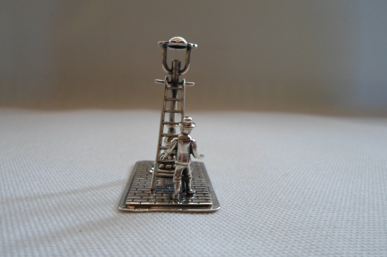 Zilver Miniatuur Man Trap Lantaarnpaal