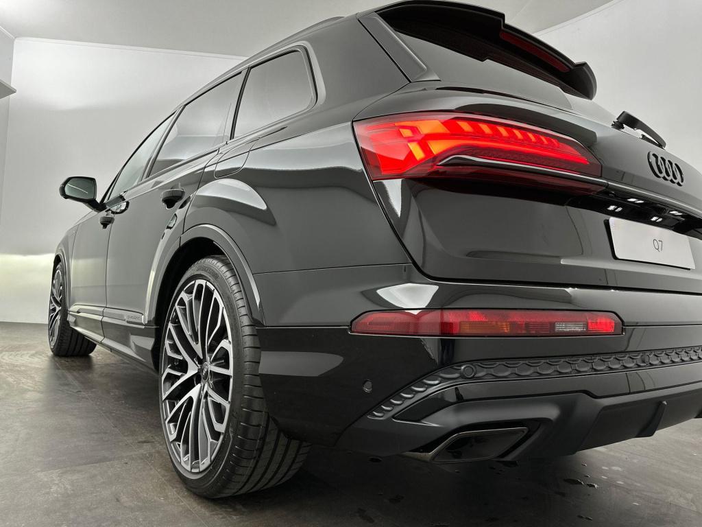 Audi Q7 pro line s 55 tfsi e 290 kw / 394 pk suv 8 versn.