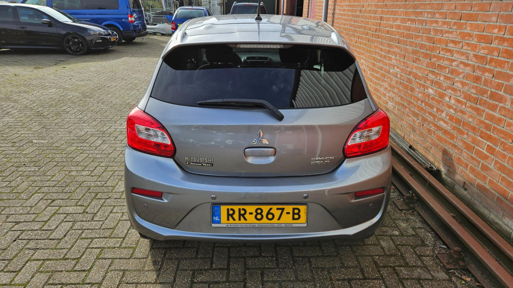 Mitsubishi Space Star 1.2 connect pro