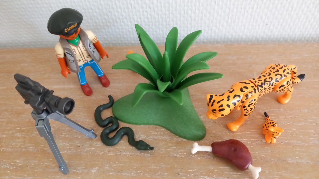Playmobil luipaard met jong en fotograaf