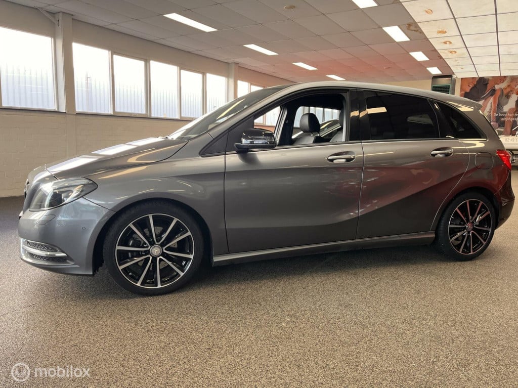 Mercedes-Benz B-Klasse 180 ambition