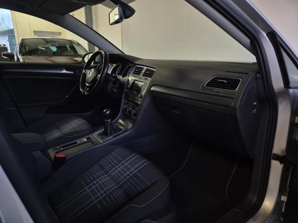 Volkswagen Golf 1.2 tsi lounge bluemotion / 5-deurs / cruise control / stoe