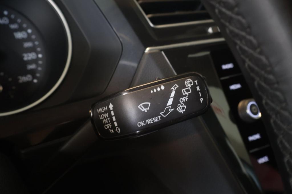 Volkswagen Tiguan 1.4 tsi act connected series, carplay, cruise contr, all 