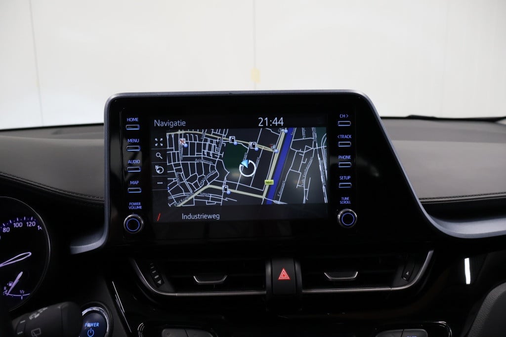 Toyota C-hr 1.8 hybrid dynamic | trekhaak