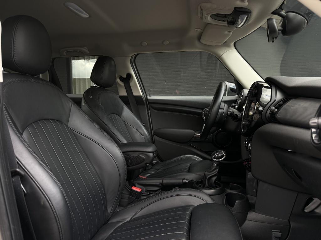 Mini Cooper mini 1.5 black pack - automaat - leder - 87.000km -