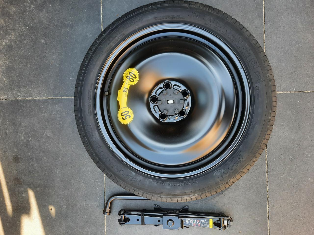Reservewiel thuiskomer volvo complete set