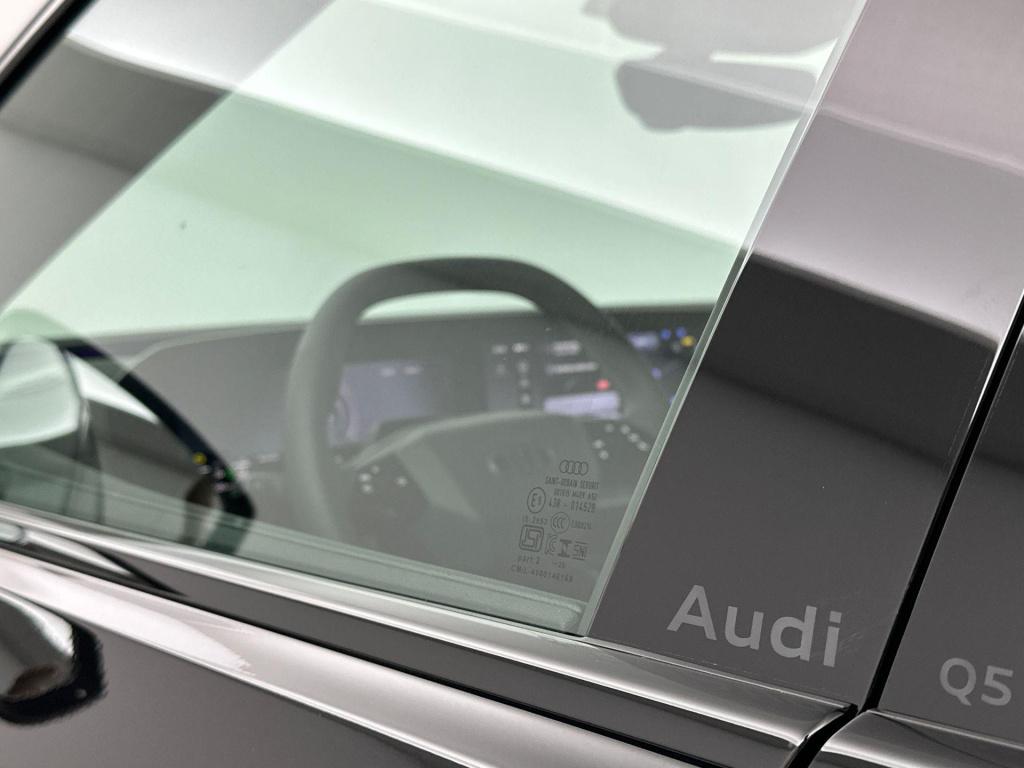 Audi Q5 s edition e-hybrid 220 kw / 299 pk suv 7 versn. s-