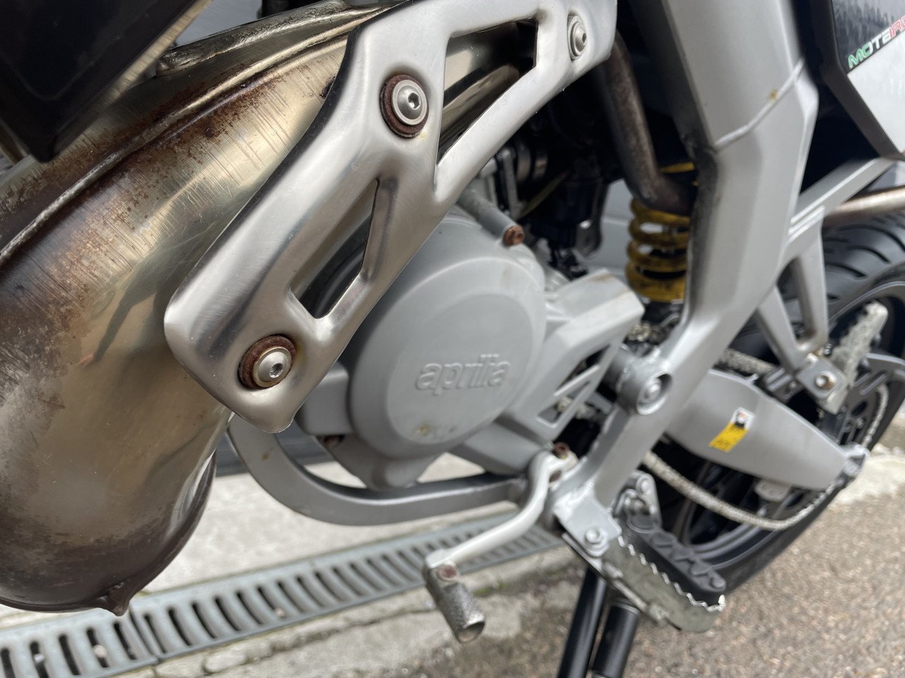 APRILIA SX 50 4230 KM SCHAKEL BROMMER