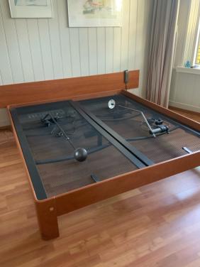 Auping auronde bed, matrassen en lampen 180x200