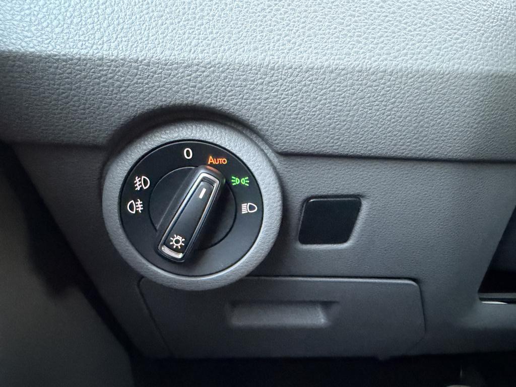 Volkswagen Transporter t6.1 2.0 tdi 204pk l1h1 30 edition | acc | camera | 
