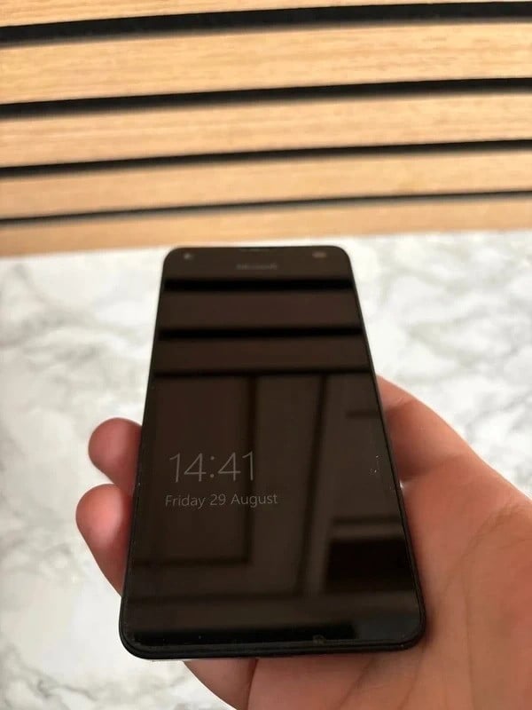 Microsoft Lumia 550 📱 Zwart – 7GB Opslag
