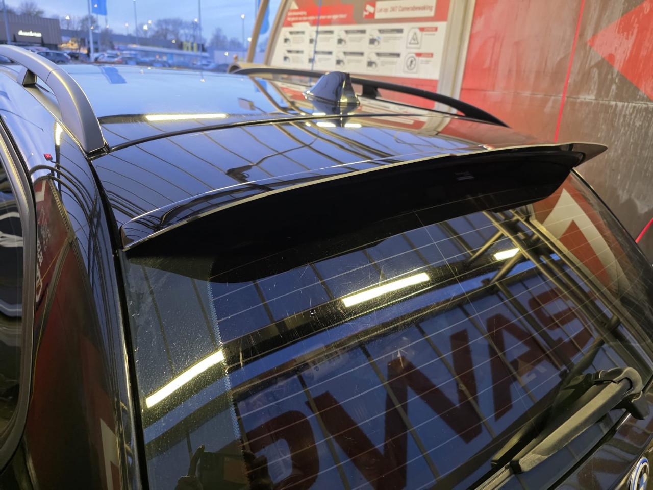 Bmw 320i e91 met panorama.