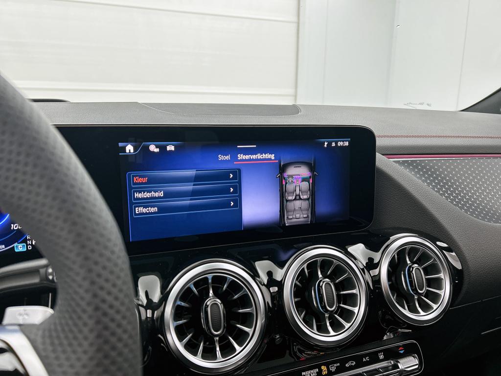 Mercedes-Benz Eqa 250+ business solution amg 71 kwh | trekhaak | nightpakke