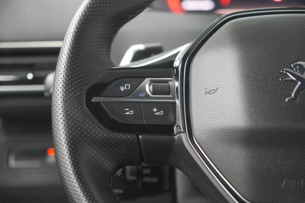 Peugeot 3008 puretech 130 eat8 gt | camera | adaptieve cruise control | alc