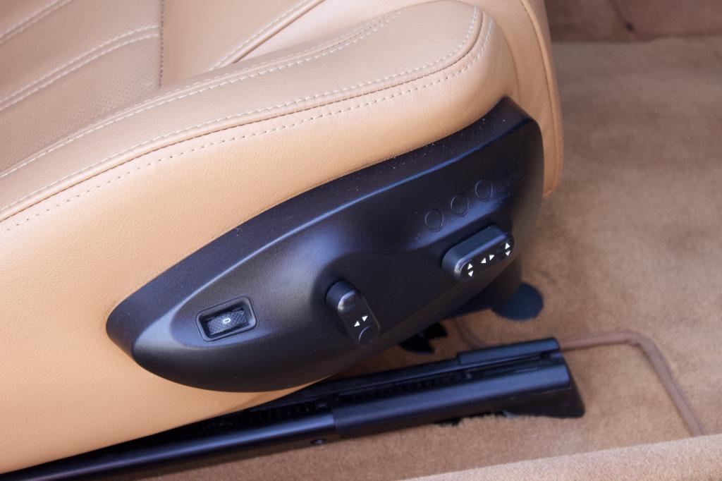 Maserati Granturismo 4.7 s | btw auto | bose | leder | youngtimer |