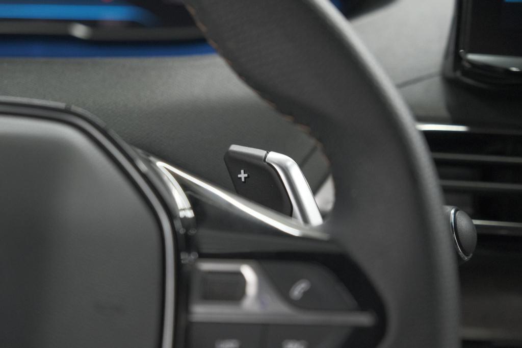Peugeot 3008 puretech 130 eat8 gt | camera | dodehoekdetectie | adaptieve c