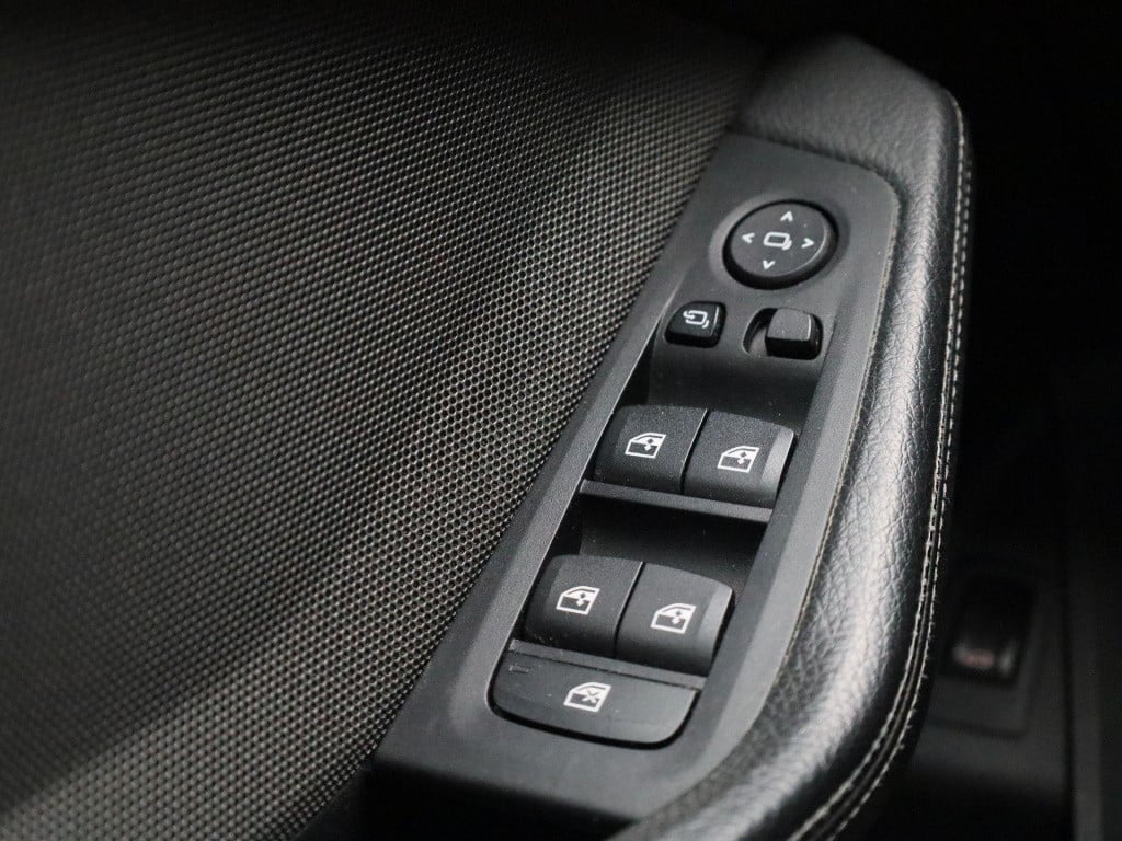 BMW 1 Serie 118i executive | automaat | schuifdak | leder | stoel verwarmin