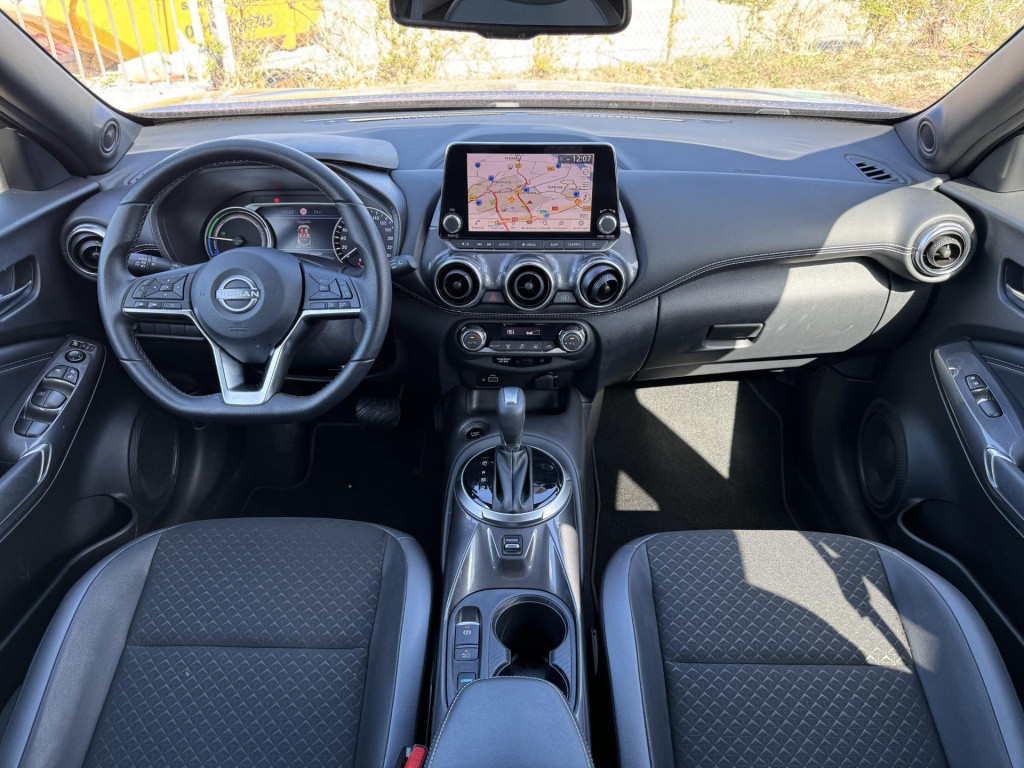 Nissan Juke 1.6 hybrid n-connecta parking pack