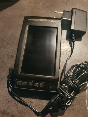 Mooie Vosonic VP8860 multimediaspeler incl leren tas en oplader....