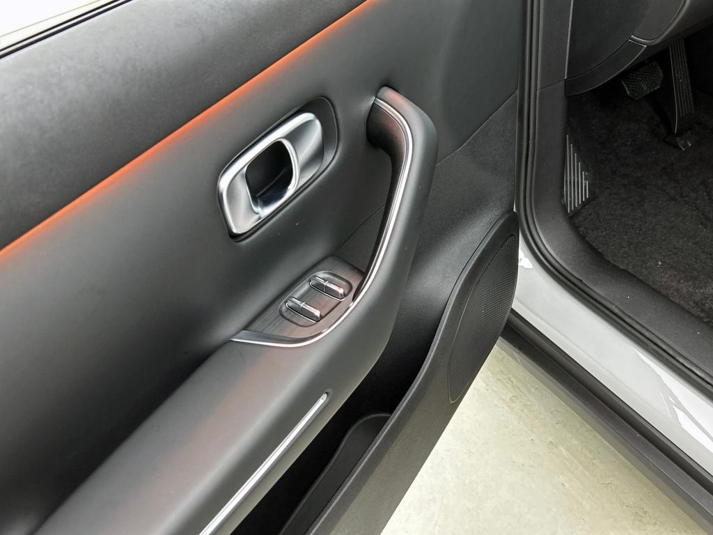 Leapmotor C10 design reev (hybrid) 28.4 kwh | black interieur | stoel-koeli