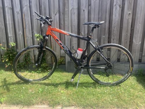 Mountainbike + spare wielen