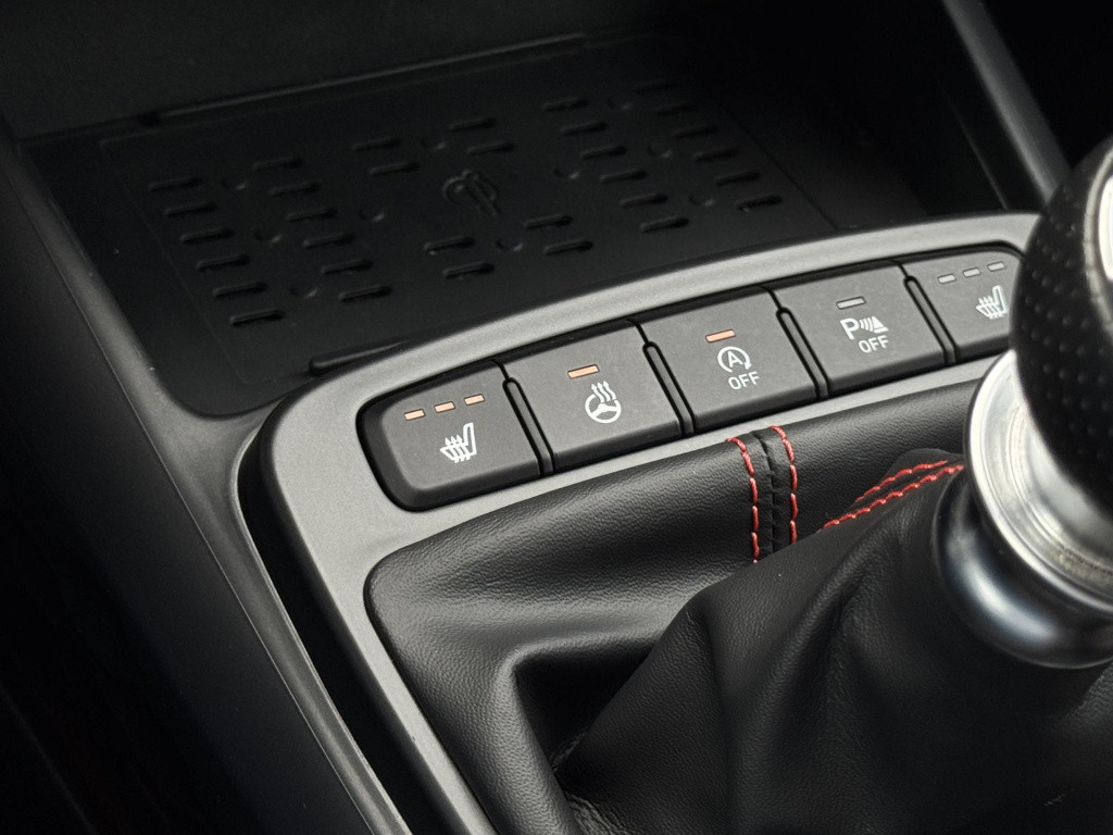 Hyundai I 10 1.0 t-gdi n line 5-zits | navigatie | camera | stuur- + stoelv