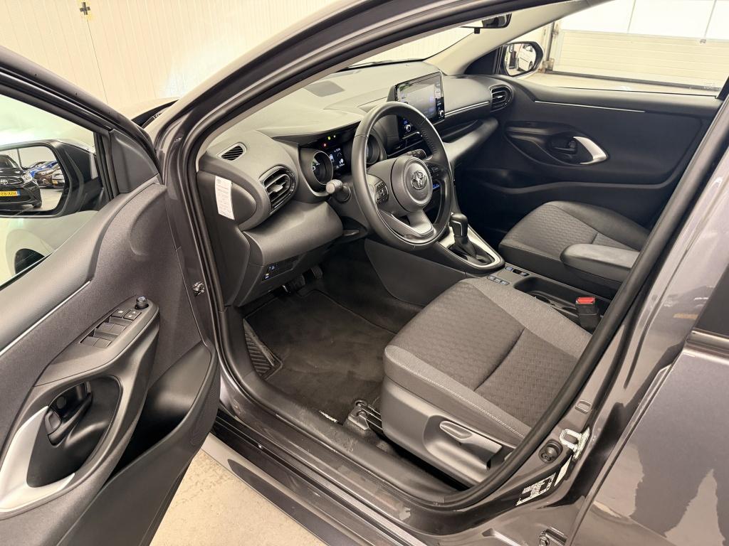 Toyota Yaris 1.5 hyb. dynamic| adap.cruise| camera| climate| keyless