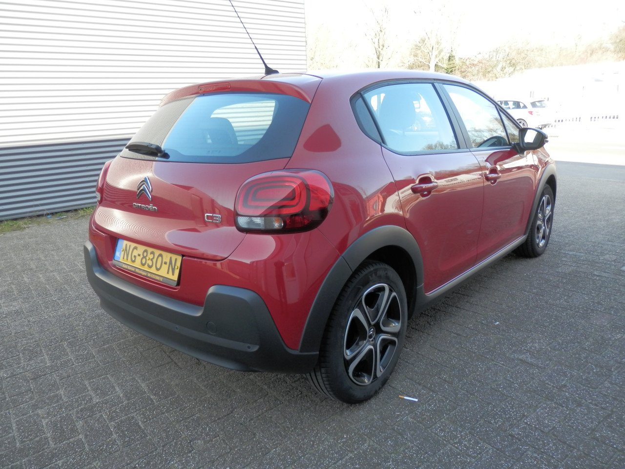 Auto Garant Biedt Aan: Citroen C3 1.2 Pure Tech Feel