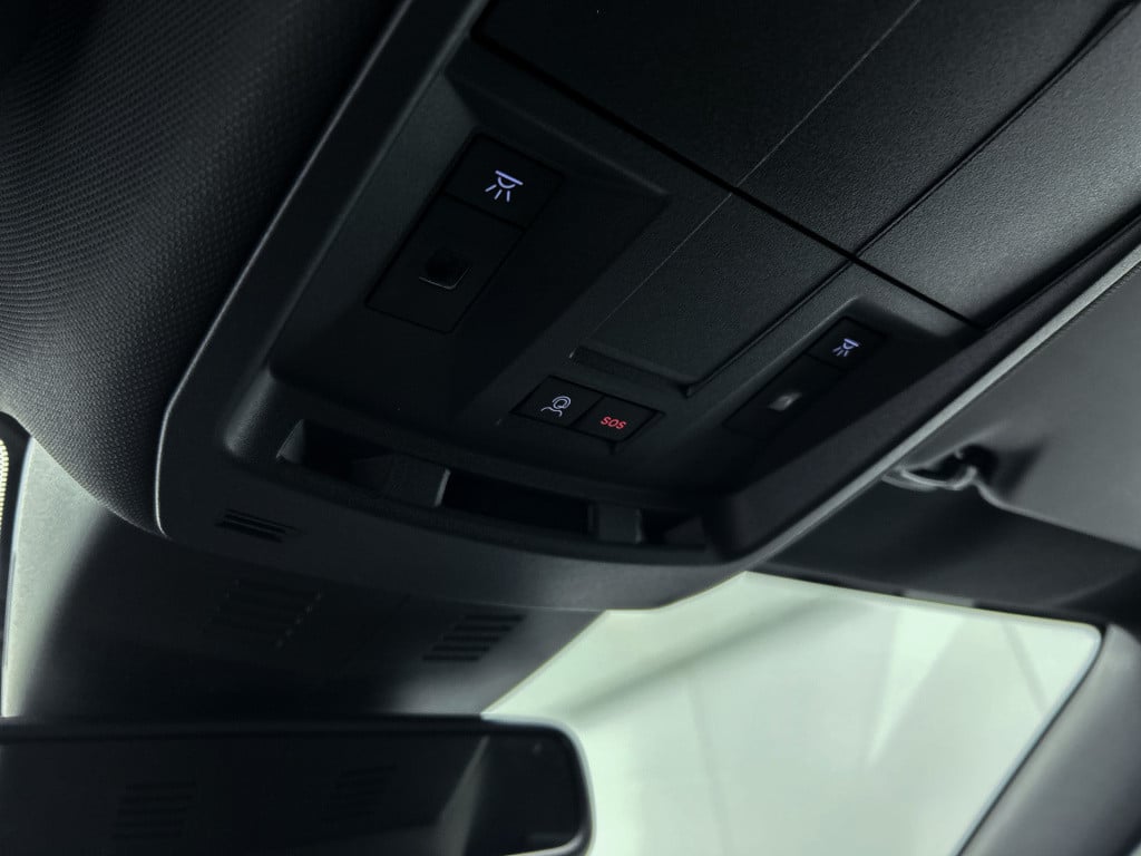 Peugeot 5008 hybrid 145pk automaat allure