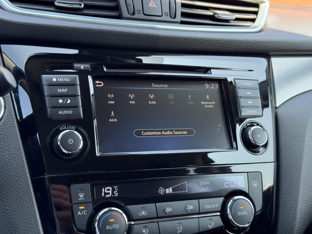 Nissan Qashqai 1.3 dig-t premium edition automaat | panoramadak | nappa led