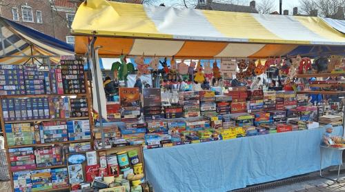 Spelletjes en puzzels op Snuffelmarkt Middelburg