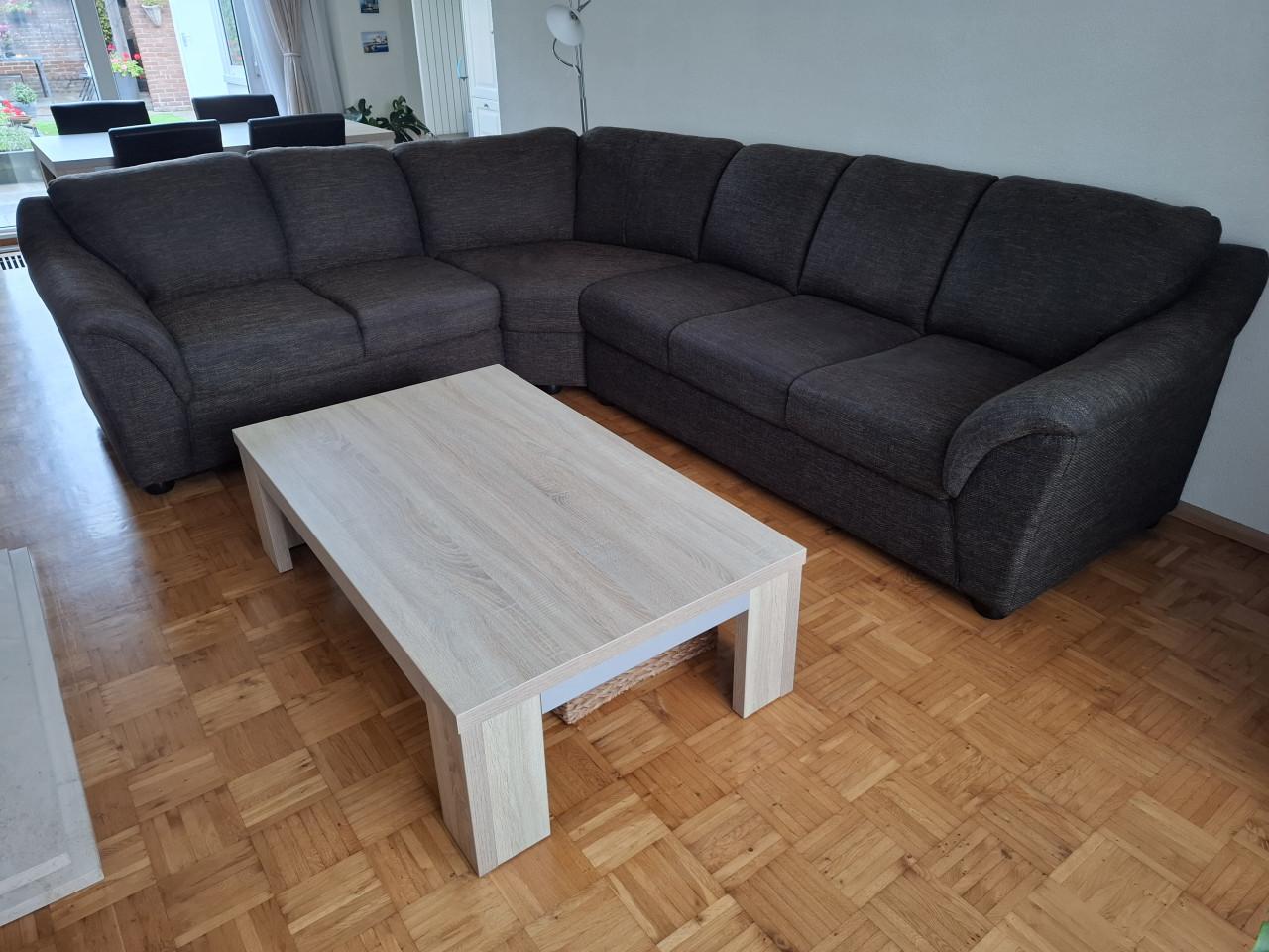 Hoekbank + Salontafel