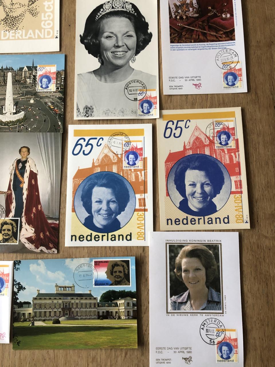 Koningshuis eerste dag herinnering uitgaven