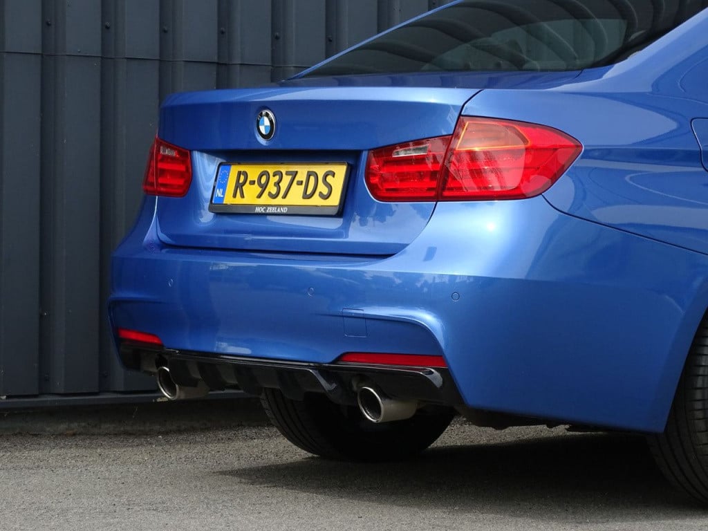BMW 3-serie 320i high executive m-sportpakket | 19"