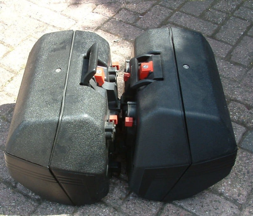 2 motor koffers