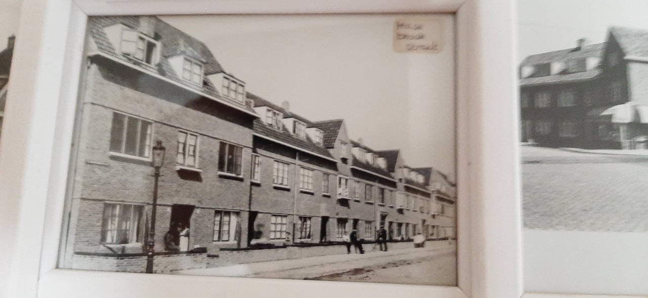 Foto collage met 10 prenten Den haag