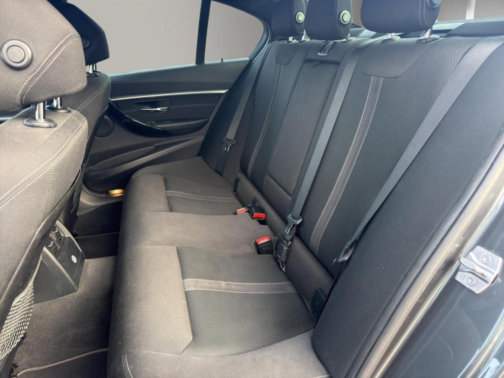 BMW 3-serie 318i luxury 360 head up led