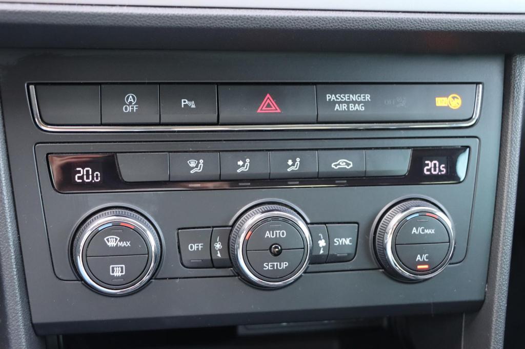 Seat Leon st 1.0 ecotsi style business intense 116pk