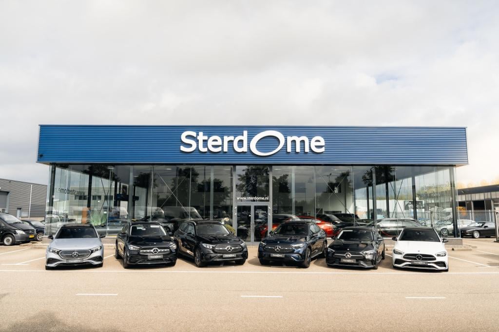 Mercedes-Benz E-Klasse 400 e 4matic amg line l panoramadak l techniek pakke