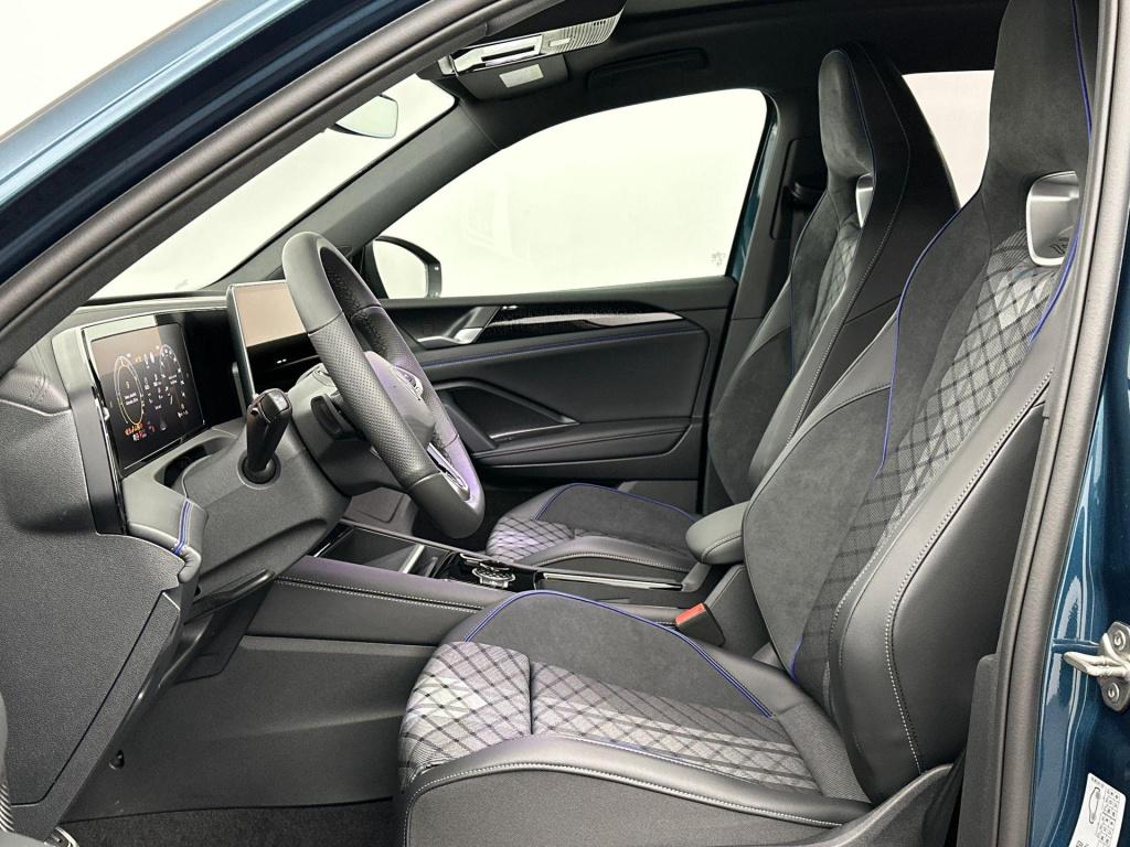 Volkswagen Tiguan r-line edition 1.5 ehybrid 200 kw / 272 pk suv 6 v