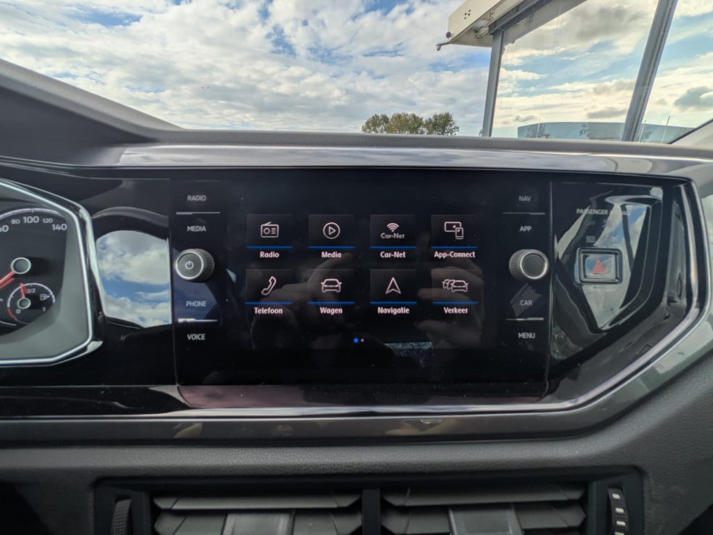 Volkswagen Polo 1.0 tsi highline | adaptieve cruise control | carplay | nav